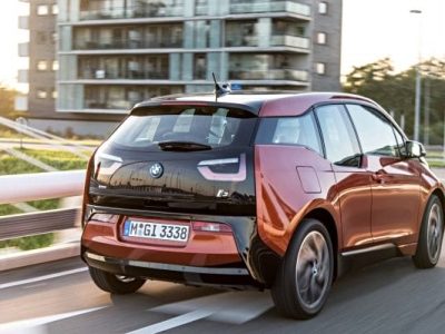 BMW i3 02 Back Action 201310